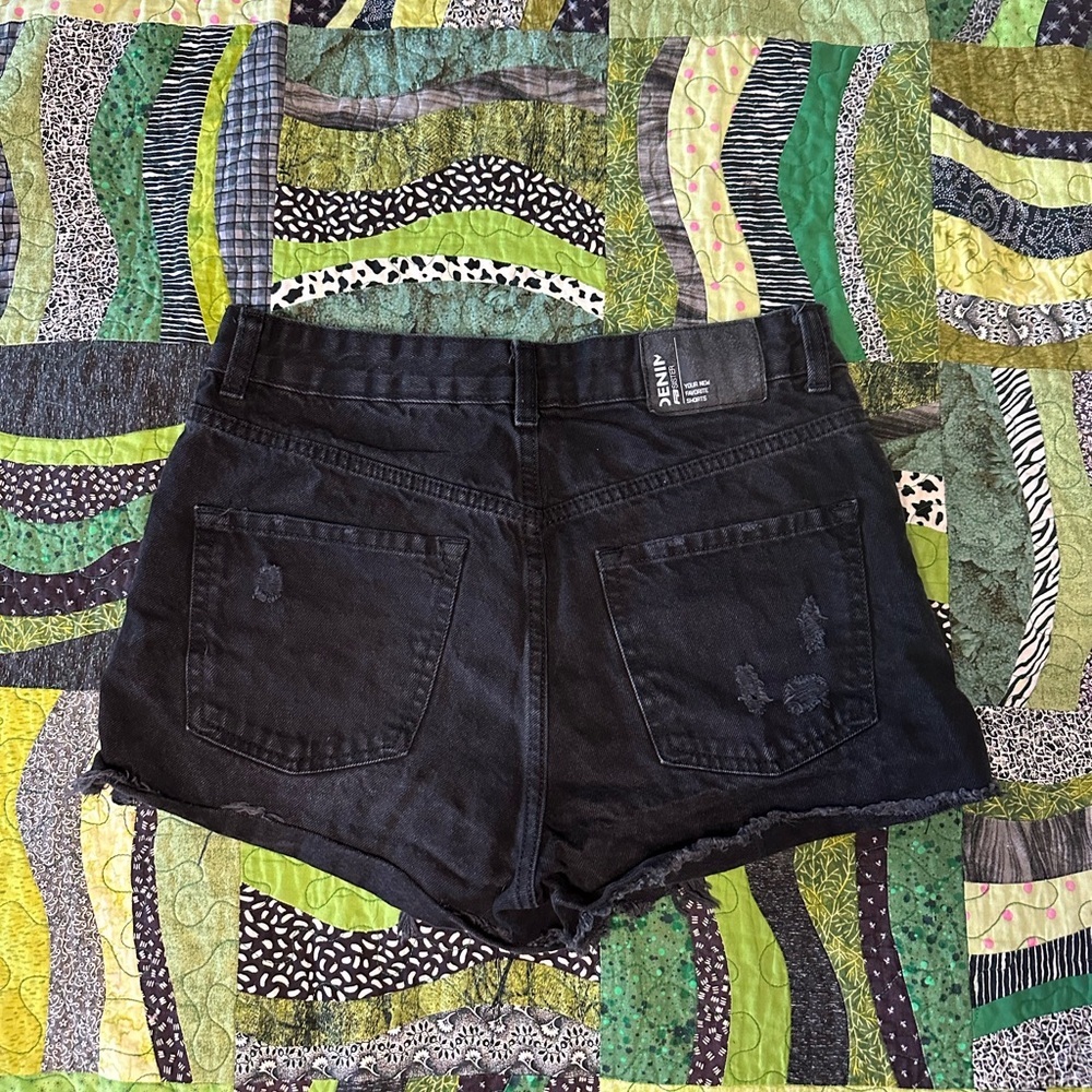 Black Distressed Denim Shorts Ripped - Picture 2 of 2
